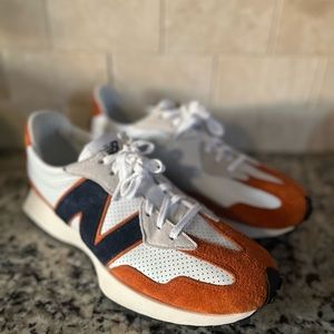 New Balance 327